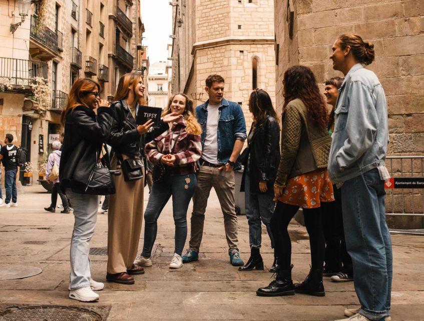 Barcelona: Guided Walking Tour - Barcelona Cathedral and the medieval center