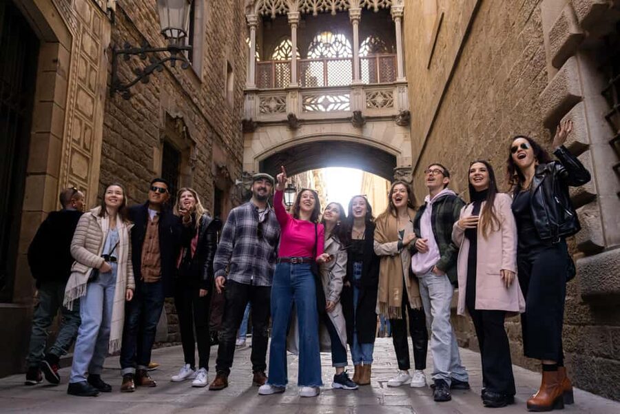 Barcelona: Guided Walking Tour of Top Sights and Hidden Gems - Why this walk works in Barcelona