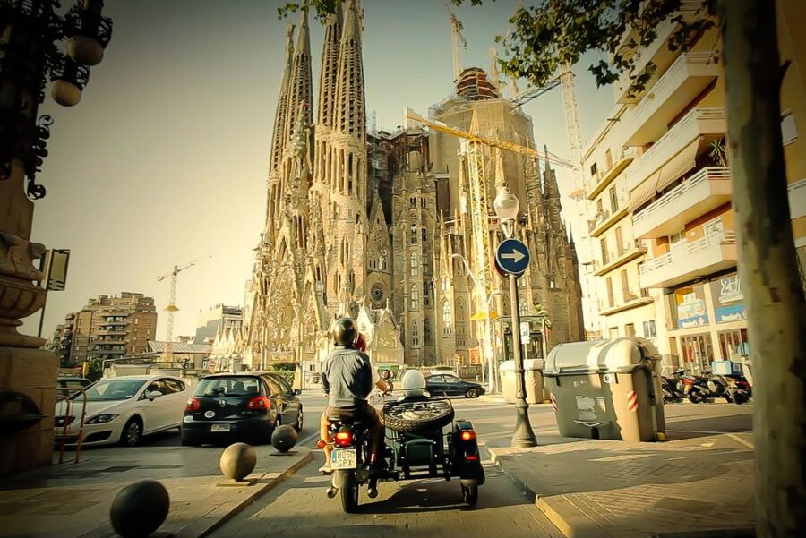 Barcelona: Half Day Tour on Sidecar Motorcycle - Who should book this experience?