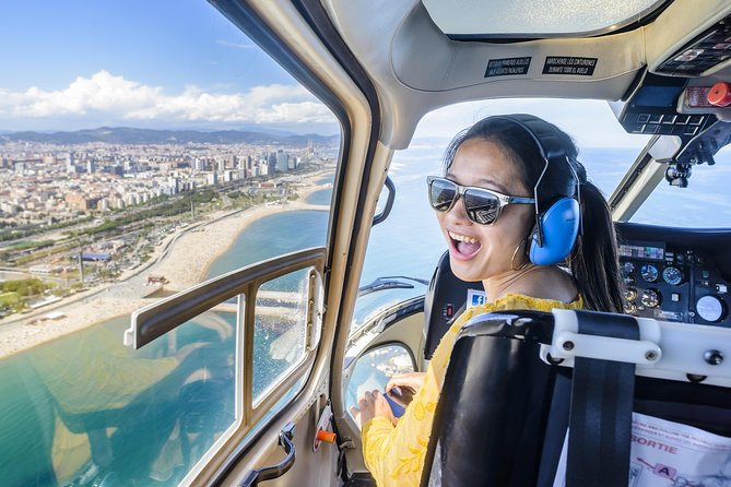 Barcelona Helicopter, Sailboat & Old Town Private Walking Tour - Plaça de Catalunya and the walk toward the old city