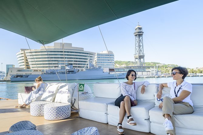 Barcelona Helicopter, Sailboat & Old Town Private Walking Tour - Group size, taxis, and the private tour wording