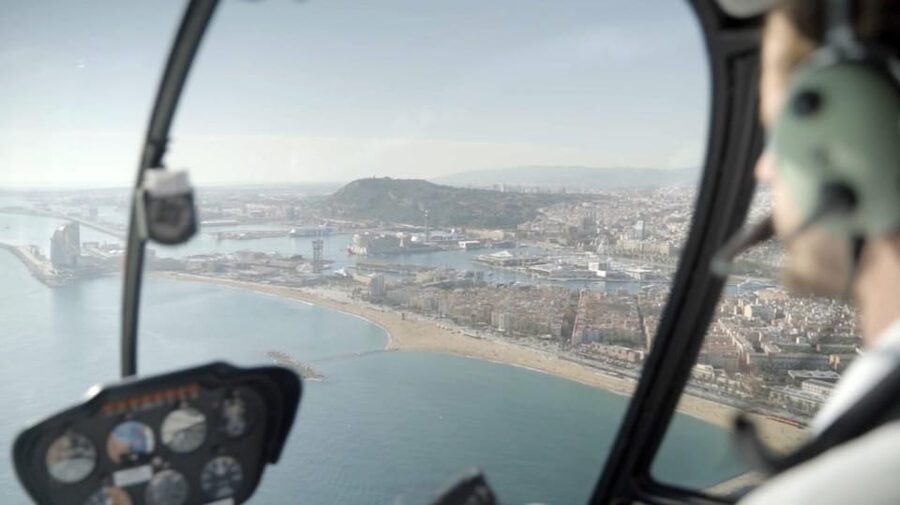 Barcelona: Helicopter Tour - The 12-minute flight to the city center