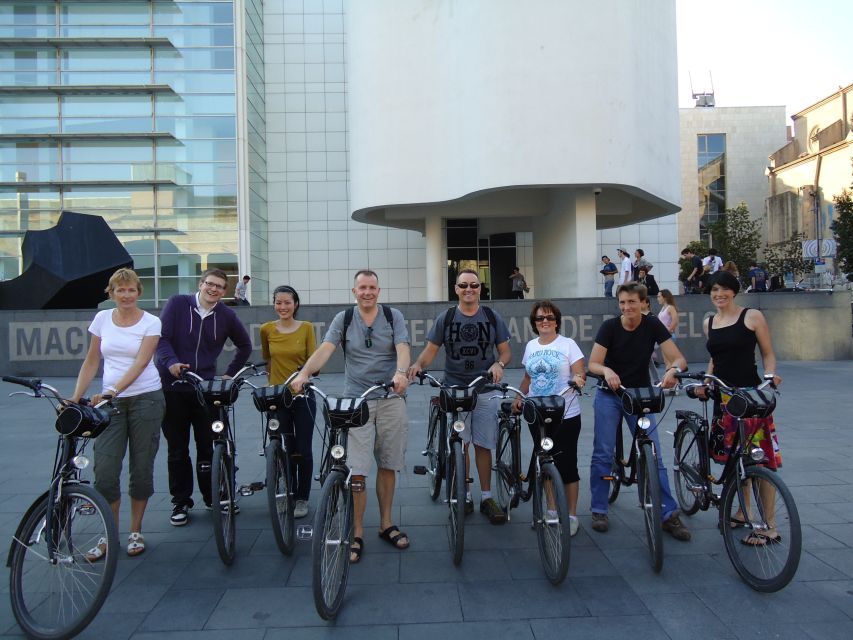 Barcelona Highlights Bike Tour: Cycle along the beach! - Why a bicycle works so well in Barcelona