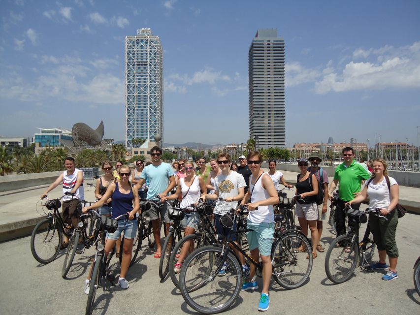 Barcelona Highlights Bike Tour: Cycle along the beach! - Arc de Triomf and Parc de la Ciutadella
