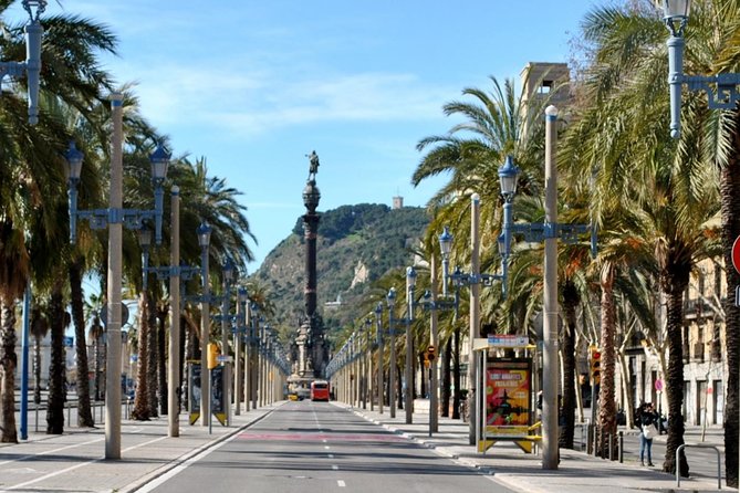 Barcelona Highlights Private Tour in a chauffeured Mercedes-Benz - Key points to know before booking