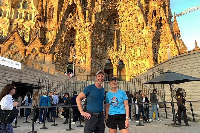 Barcelona Highlights Running Tour - Returning to Plaça Catalunya
