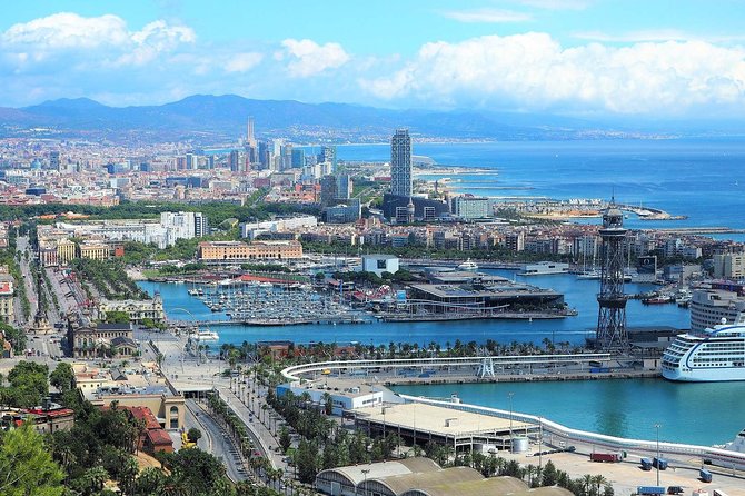 Barcelona Highlights Small Group Tour with Hotel Pick Up - Passeig de Gràcia and Barcelona’s modernist façades