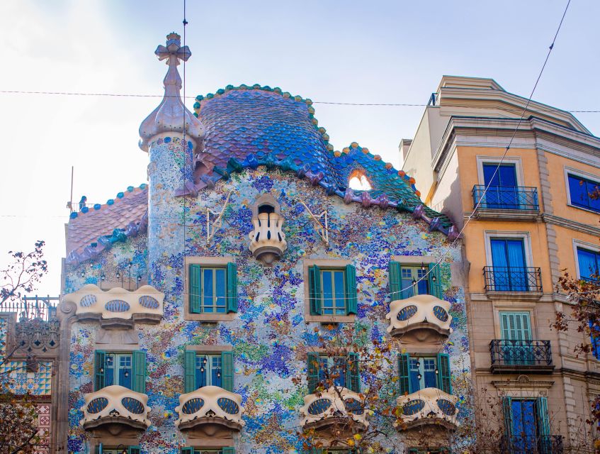 Barcelona Highlights: The Best of Gaudi On Segway - A green pause at Parc de la Ciutadella