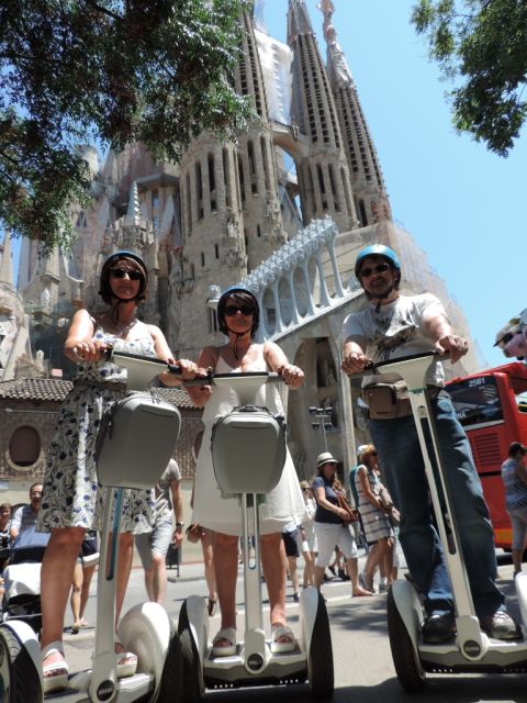 Barcelona Highlights: The Best of Gaudi On Segway - La Monumental and the return route