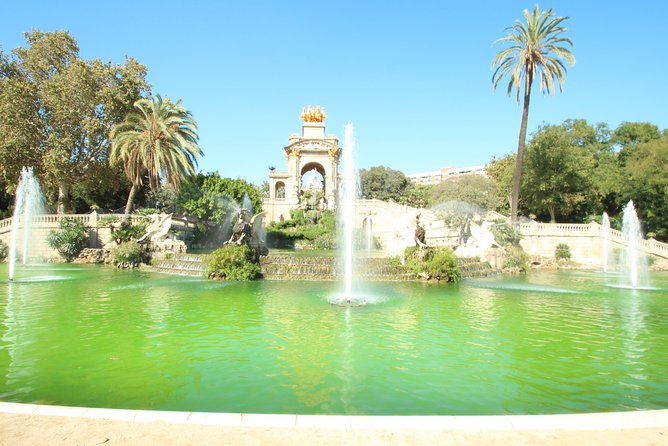 Barcelona Highlights with a Local Friend - A private Barcelona day with room to change course