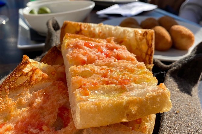 Barcelona Historic Walking Tour and Food Experience - Who will get the most from this Barcelona walk