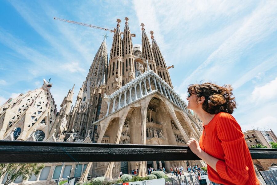 Barcelona Hop-On Hop-Off Bus and FC Barcelona Immersive Tour - Who gets the most from the $77 price