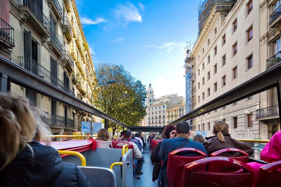 Barcelona: Hop-On Hop-Off Bus with Sailing Cruise - How to make the experience better