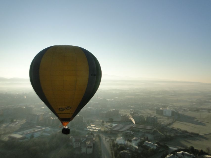 Barcelona: Hot Air Balloon Flight Experience - Key points to know before sunrise