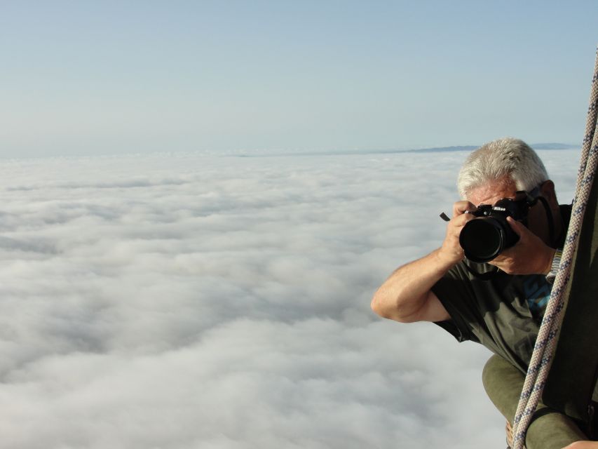 Barcelona: Hot Air Balloon Flight Experience - Sunrise over Catalonia from a wicker basket