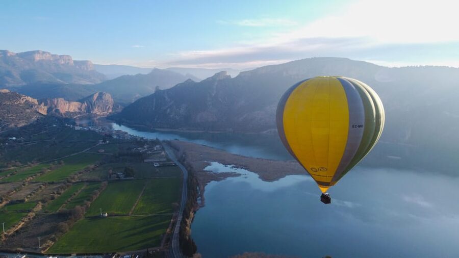 Barcelona: Hot Air Balloon Ride - Photos that save the morning for later