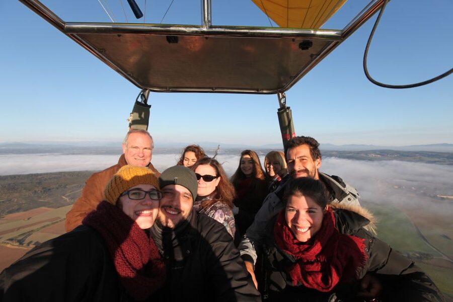 Barcelona: Hot Air Balloon Ride - Practical planning for the early start