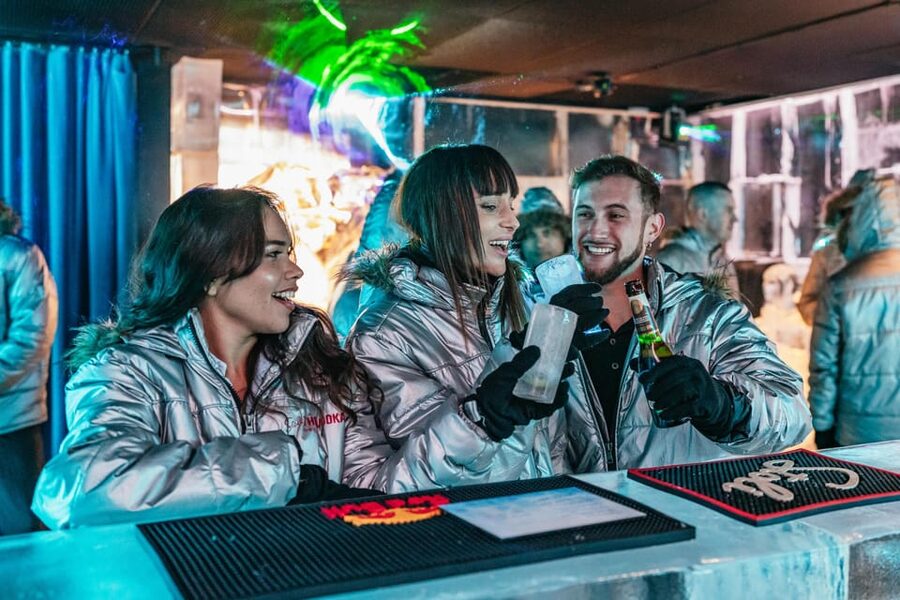 Barcelona: Icebar experience, located at the beach !! - The ice art and changing themes