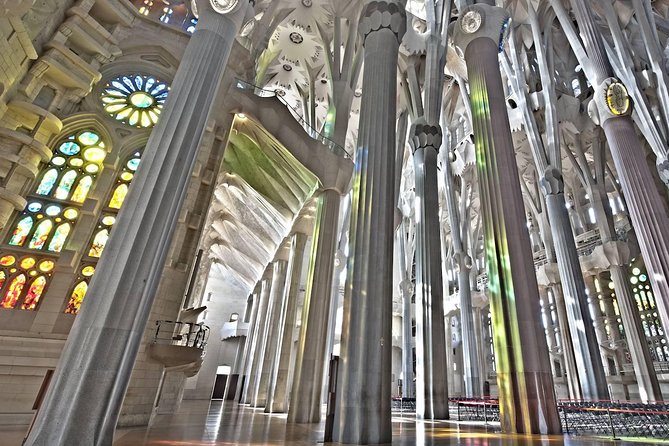 Barcelona in 1 Day: Sagrada Familia, Park Guell,Old Town & Pickup - Why this one-day Barcelona tour works