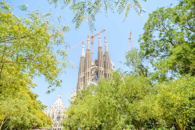 Barcelona in One Day eBike Tour with Park Güell Ticket - Ciutadella Park and the 1888 exhibition