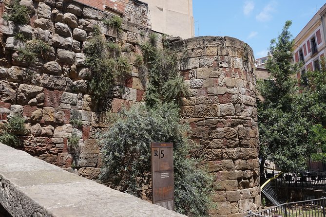 Barcelona in One Day: Gaudí, Gothic Quarter &Tapas (Private Tour) - Plaça del Rei and Barcelona’s medieval power center