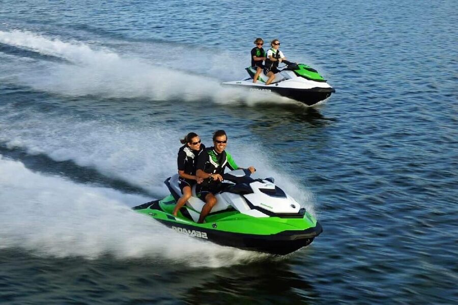 Barcelona: Jetski Rental in Barcelona - A quick briefing before the throttle
