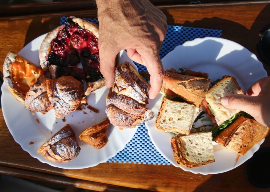 Barcelona: Light Brunch Sailing Experience with Drinks - Key points to know before you book