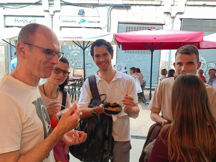 Barcelona: Local Market & Street Food Walking Tour - The guide’s role makes the difference