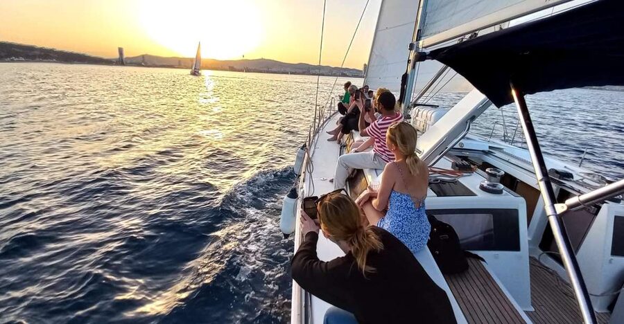 Barcelona: Luxury Private Sunset Yacht Cruise - Sunset over the Mediterranean