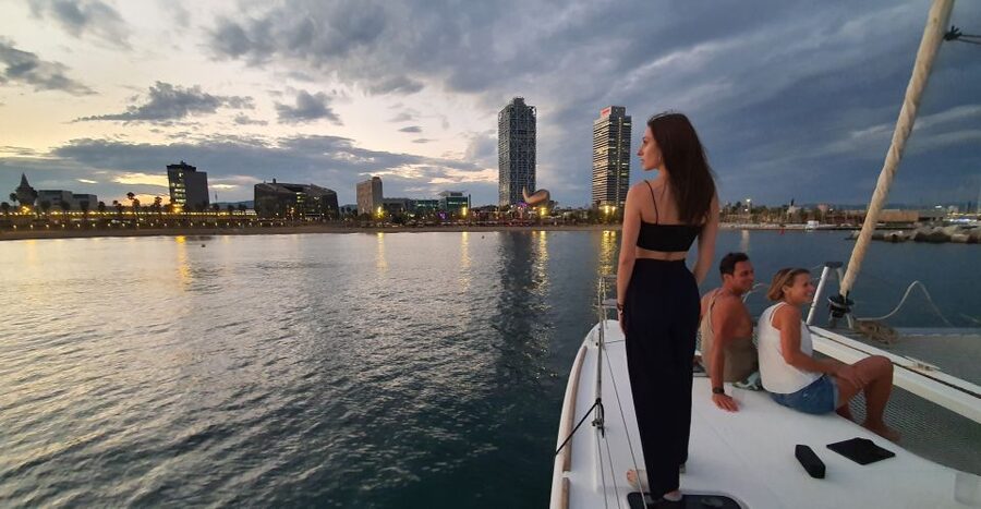 Barcelona: Luxury Private Sunset Yacht Cruise - Is $412 a fair price?