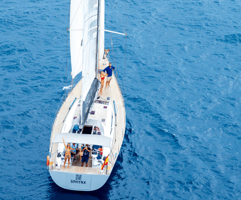 Barcelona: Luxury Yacht Private Sailing Tour - What the one-hour trip gives you