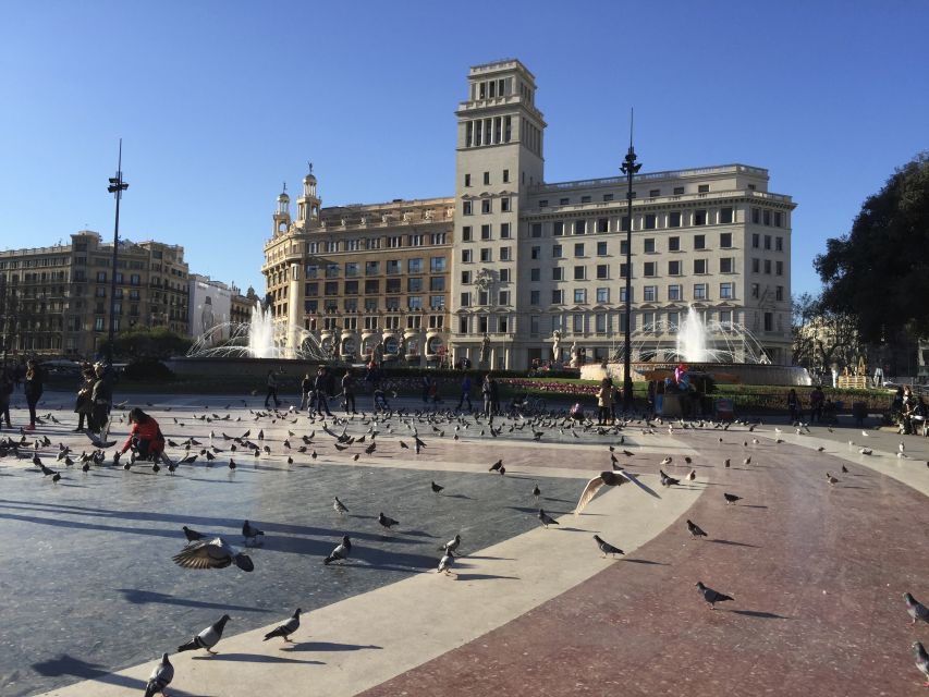 Barcelona: Market, Tasty Tapas/Food and Gothic History Tour - Walking the Roman and medieval city