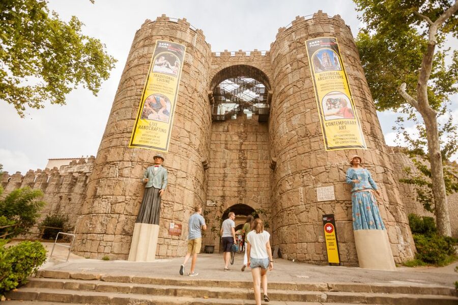 Barcelona Montjuic Three-Hour Bike Tour - Columbus Monument and the Raval route