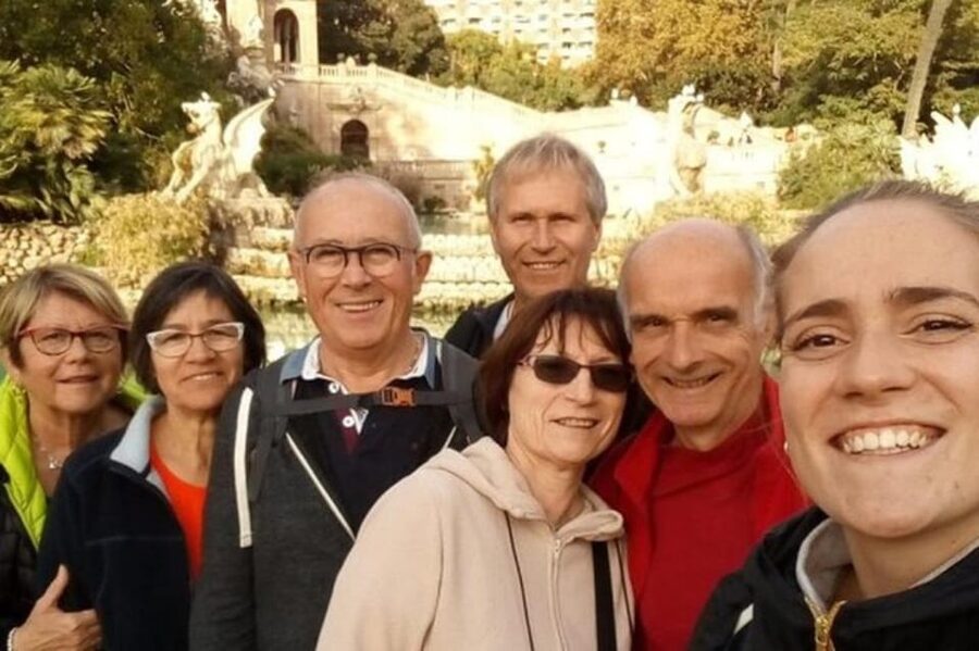 Barcelona : Montjuic Walking tour With A Guide - Walking toward the Magic Fountain