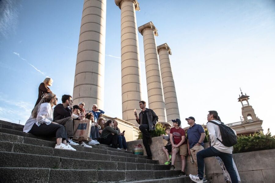 Barcelona: Montjuïc Walking Tour With Optional Flamenco Show - Finishing at the Magic Fountain and Museum of Catalan Art