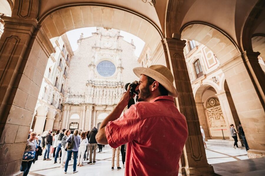 Barcelona: Montserrat and Winery Tour with Tapas or Lunch - Timing, comfort, and the realistic drawbacks