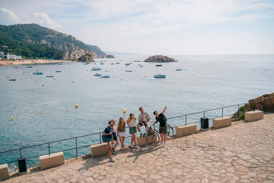 Barcelona: Montserrat, Girona & Costa Brava Guided Day Trip - A big Catalonian day from Barcelona