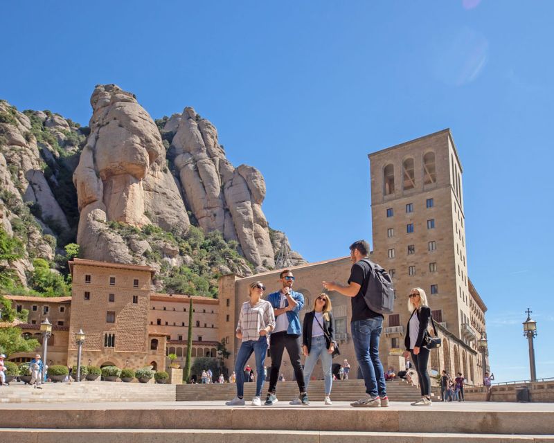 Barcelona: Montserrat, Girona & Costa Brava Guided Day Trip - Girona’s old town, walls, and river houses