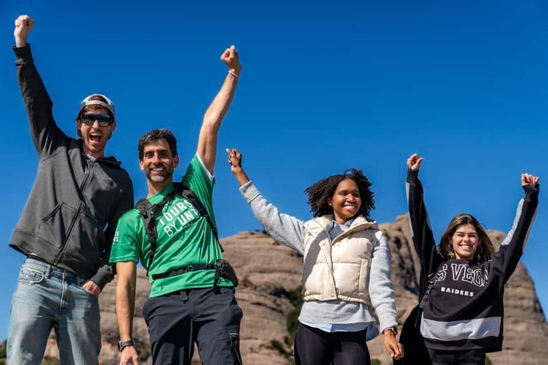 Barcelona: Montserrat Hike, Nature & Monastery, Semi-Private - Languages and guide style