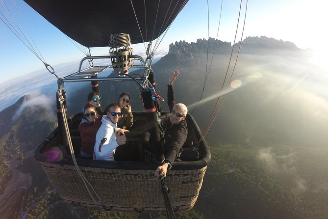 Barcelona: Montserrat Hot Air Balloon Ride with Champagne Toast - Watching the balloon come alive