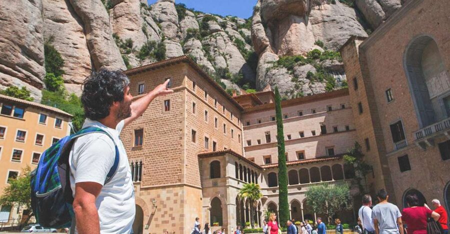 Barcelona: Montserrat Private Trip with Monastery Ticket - Private car or semi-private group?
