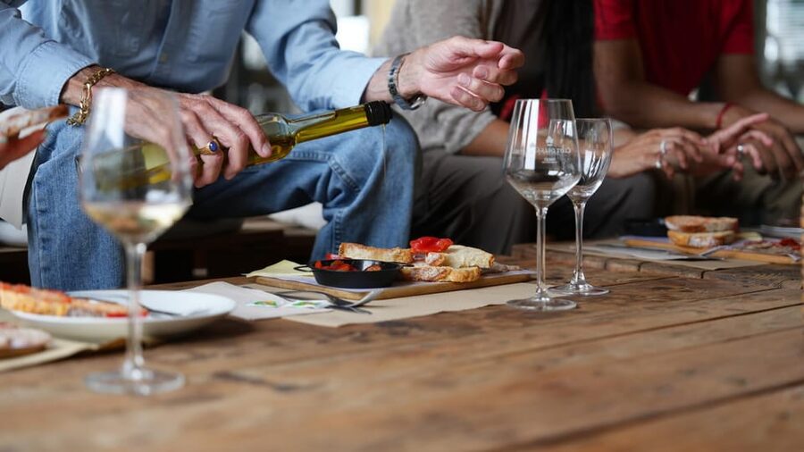 Barcelona: Montserrat Tour with Lunch & Wine Tasting Option - Who should book this Montserrat trip?