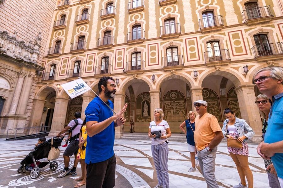 Barcelona: Montserrat Tour with Lunch & Wine Tasting Option - Why Montserrat makes a strong half-day from Barcelona