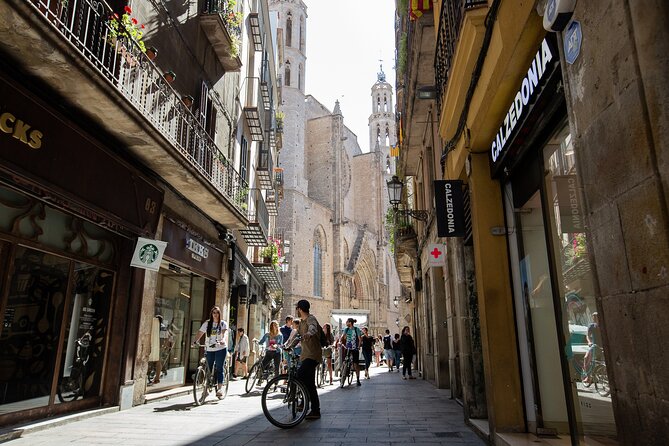 Barcelona Off The Beaten Track 4h Bike Tour - Plaça de Prim and the older Poblenou