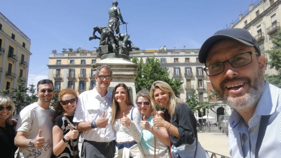 Barcelona: Old Town and Gothic Quarter Walking Tour - Gothic Quarter lanes and Plaça del Rei