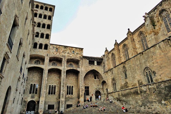 Barcelona Old Town & Gothic Quarter Small Group Tour - La Rambla: Barcelona’s famous public stage