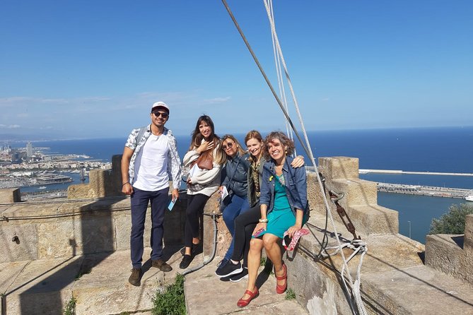 Barcelona: Old Town, Montjuic Castle, Cable Car Small Group Tour - From Palau Moja to the heart of the Old Town