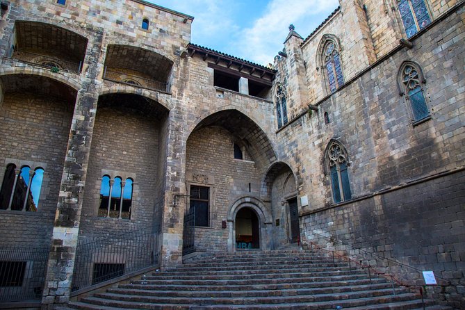 Barcelona Old Town Private Walking Tour - Roman walls and Plaça del Rei