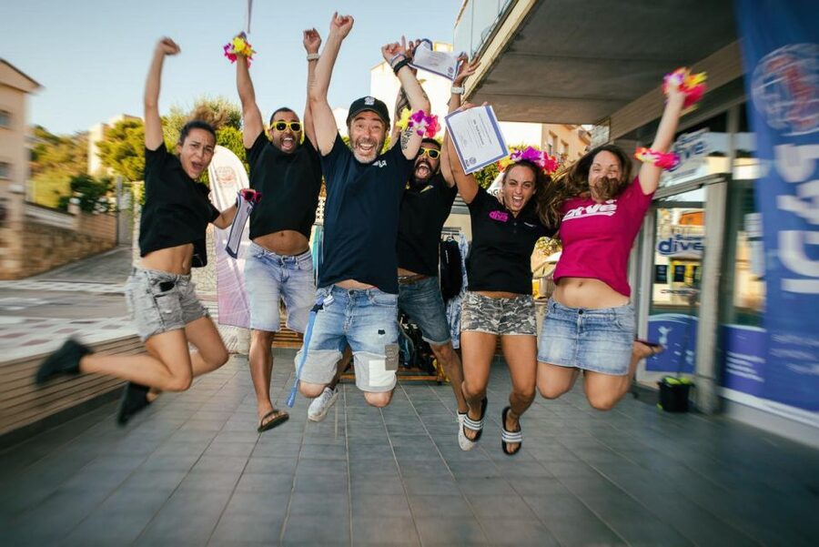 Barcelona: PADI Discover Scuba Diving - Barcelona’s underwater world is the real payoff
