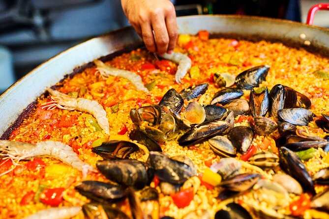 Barcelona Paella Cooking Class with Market Visit, Tapas & Sangria - Why this Barcelona food class works so well